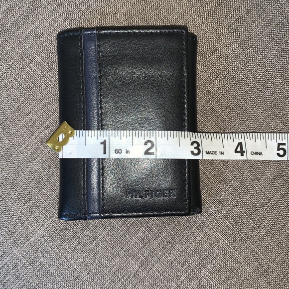 Tommy Hilfiger / Men’s Wallet - Picture 8 of 8